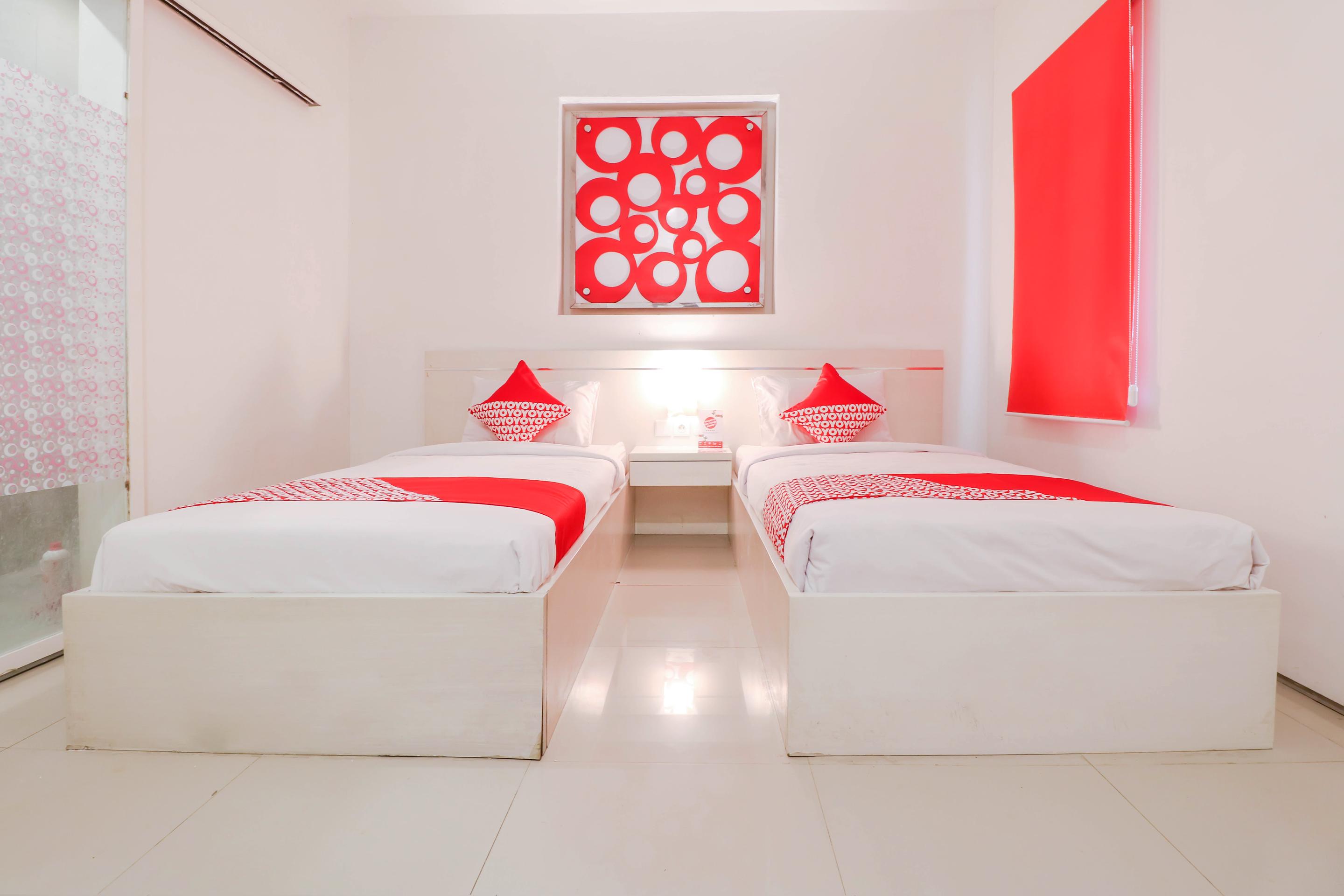Oyo 1489 Simona Hotel Kerobokan Buitenkant foto