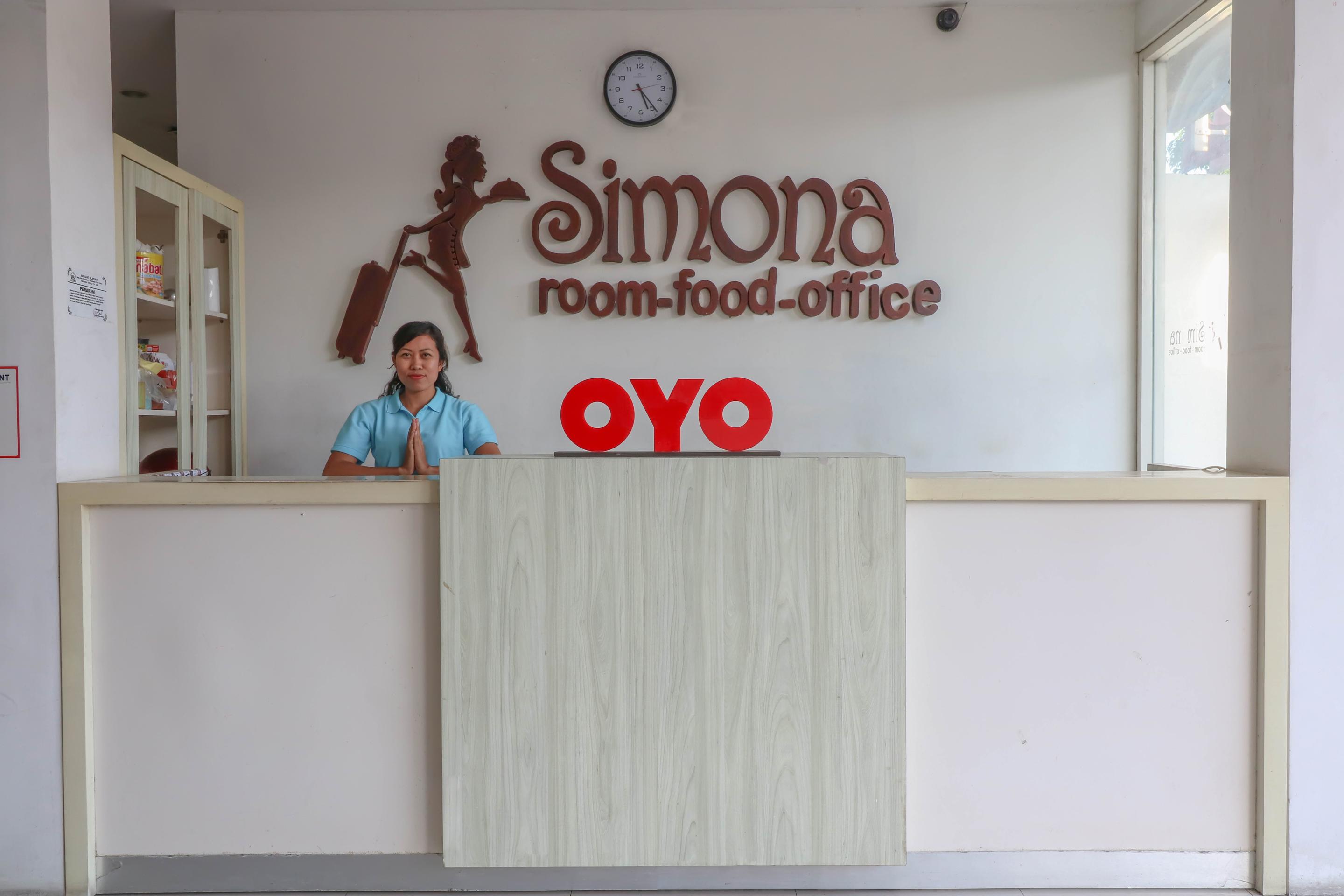 Oyo 1489 Simona Hotel Kerobokan Buitenkant foto